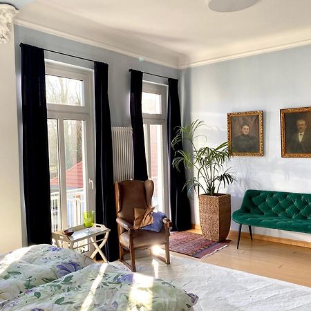 Ruhige Wohnung In Zentral Gelegener Gruenderzeitvilla Oldenburg Exterior foto